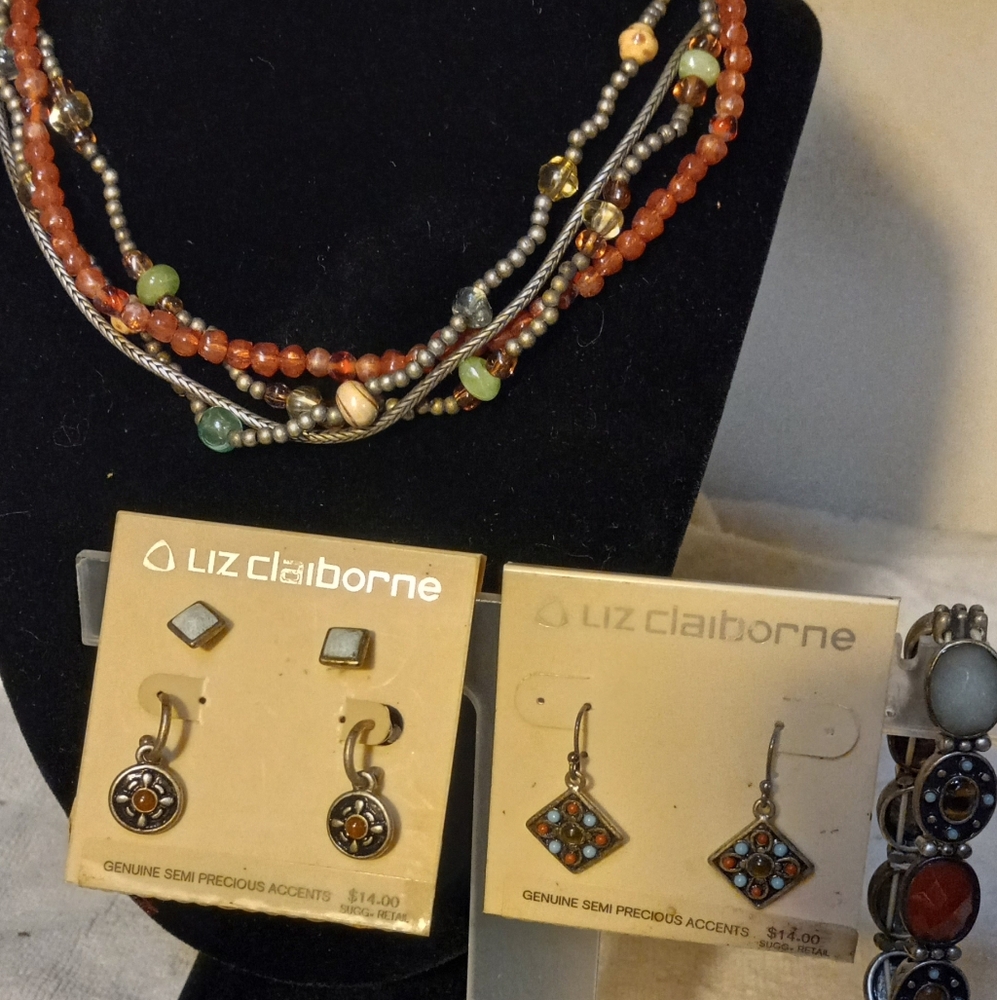 Not new,tags,vintage 5pc boho 4 strand beaded necklace bracelet,3 pr pierced ear